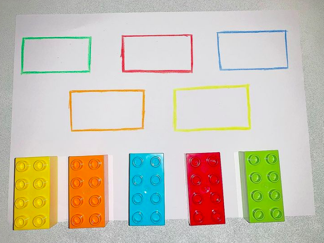 Picture 5 ulike kreative måter å leke med farger @lekmedoss - 3